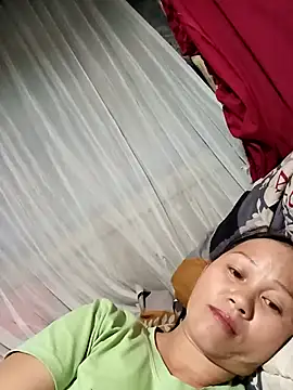 Snapshot of MaiHoa69 chatting on 10/21/25, 04:50 MaiHoa69 online show from 10/21/25, 04:50