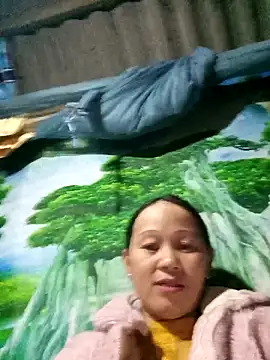 Snapshot of MaiHoa69 chatting on 11/11/25, 02:01 MaiHoa69 online show from 11/11/25, 02:01