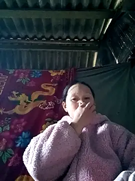 Snapshot of MaiHoa69 chatting on 11/23/25, 01:15 MaiHoa69 online show from 11/23/25, 01:15