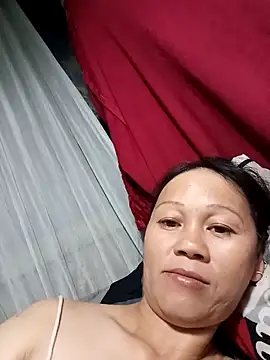 Snapshot of MaiHoa69 chatting on 10/19/25, 07:05 MaiHoa69 online show from 10/19/25, 07:05