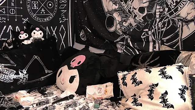 Paige Turner online show from 03/11/26, 09:09