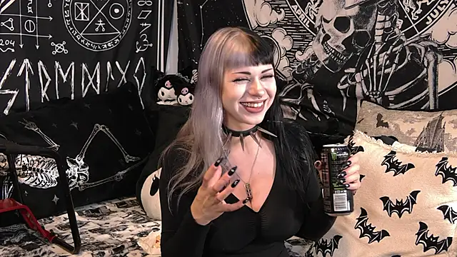 Paige Turner online show from 05/08/26, 01:09