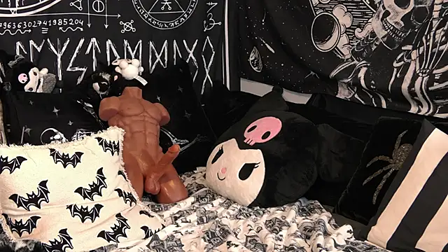 Paige Turner online show from 04/05/26, 09:16