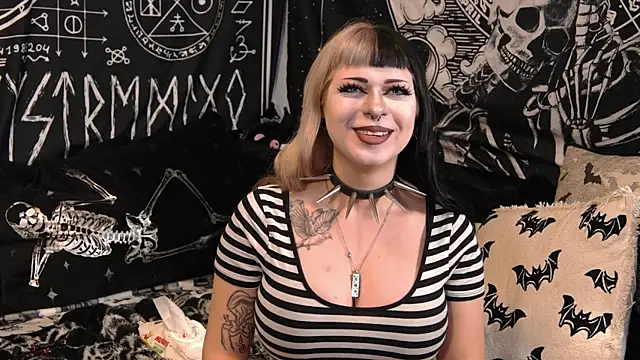 Paige Turner online show from 05/29/26, 02:17