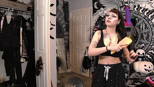 Paige Turner online show from 02/26/26, 09:26