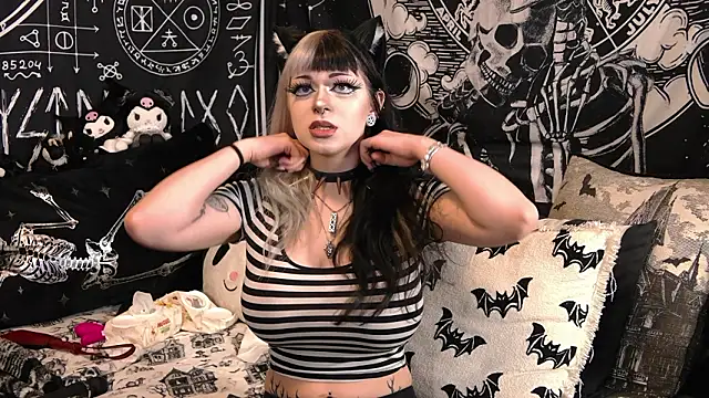 Paige Turner online show from 03/14/26, 12:05