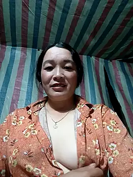 Bliss rose online show from 10/06/25, 12:28