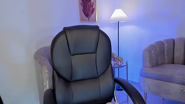 Saskia litt online show from 09/27/25, 10:38