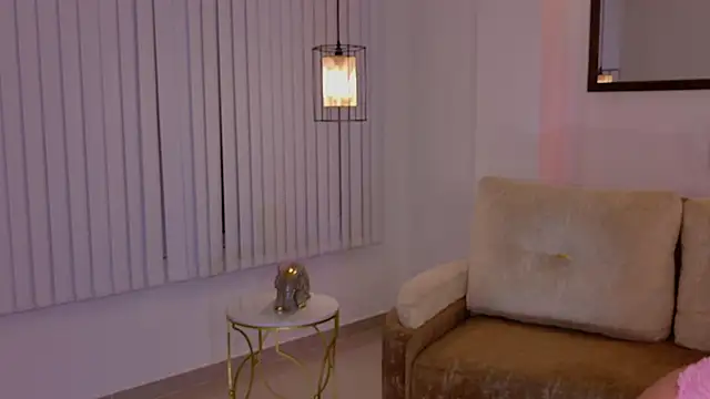 Saskia litt online show from 01/18/26, 04:05