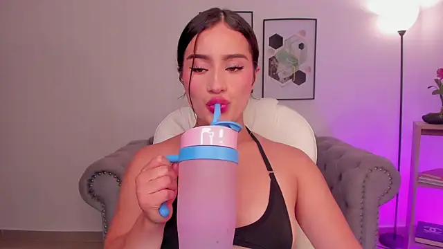 Saskia litt online show from 09/14/25, 02:01