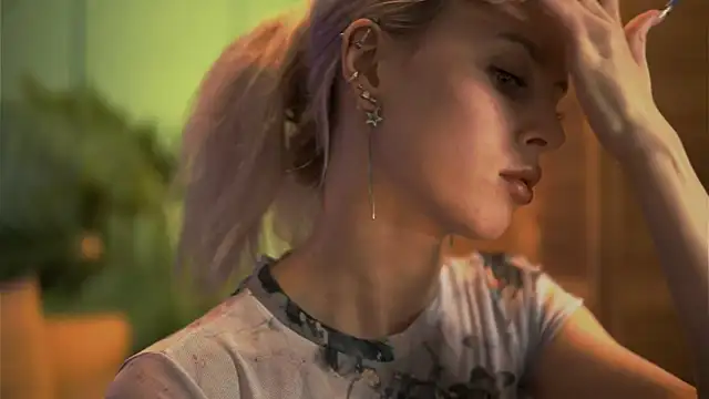 Nelly Carroll online show from 09/17/25, 09:50