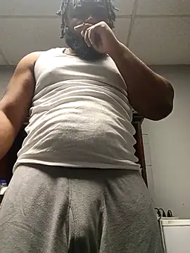 Snapshot of Longthickdick33 chatting on 12/14/25, 12:50 Longthickdick33 online show from 12/14/25, 12:50