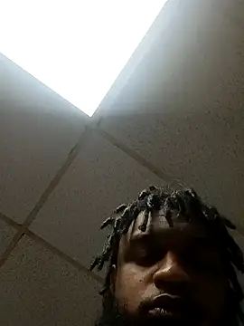 Snapshot of Longthickdick33 chatting on 11/02/25, 04:45 Longthickdick33 online show from 11/02/25, 04:45