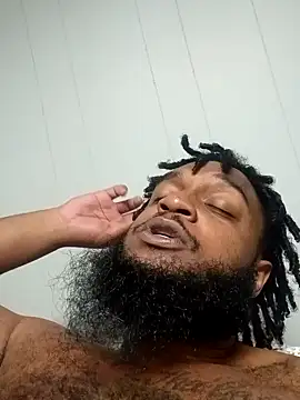 Snapshot of Longthickdick33 chatting on 11/03/25, 02:42 Longthickdick33 online show from 11/03/25, 02:42