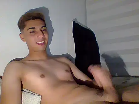 Linkimoli online show from 11/08/25, 04:05