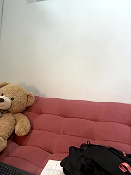 Snapshot of MarSantana_2 chatting on 10/18/25, 10:45 MarSantana 2 online show from 10/18/25, 10:45