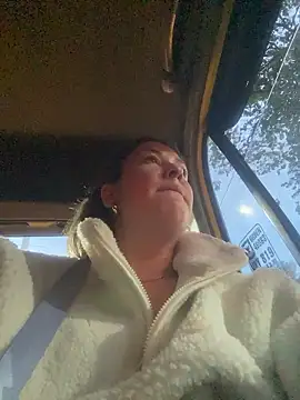 Snapshot of Abby-LS chatting on 01/07/26, 11:10 Abby-LS online show from 01/07/26, 11:10