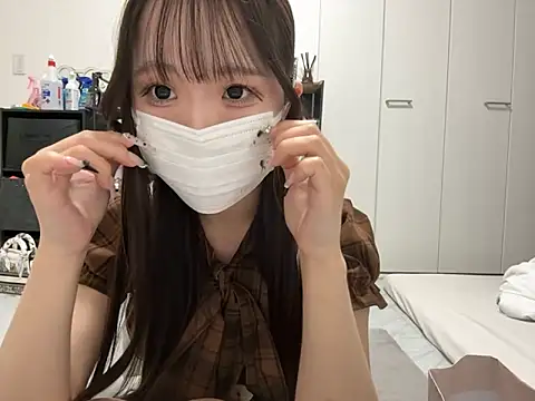Snapshot of nano-da-u chatting on 09/14/25, 02:06 nano-da-u online show from 09/14/25, 02:06