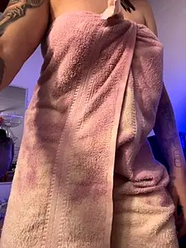 Paulina-Wells online show from 11/15/25, 09:08