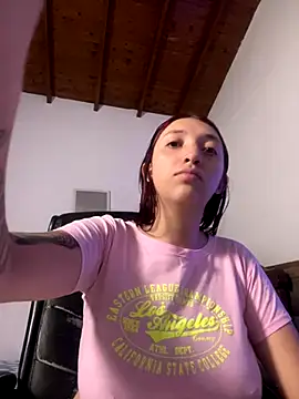 Paulina-Wells online show from 11/18/25, 09:18