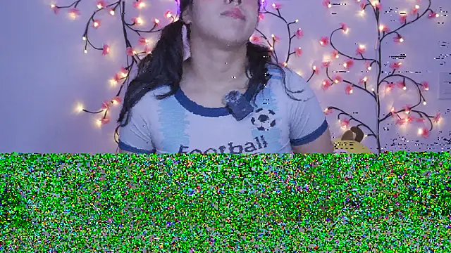 Snapshot of maruchan_1 chatting on 12/19/25, 02:37 maruchan 1 online show from 12/19/25, 02:37