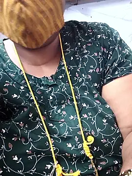 TAMIL ELAKKIYA online show from 02/25/26, 01:33