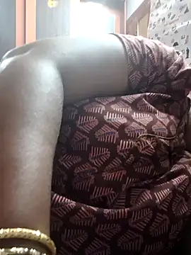 TAMIL ELAKKIYA online show from 04/18/26, 07:54