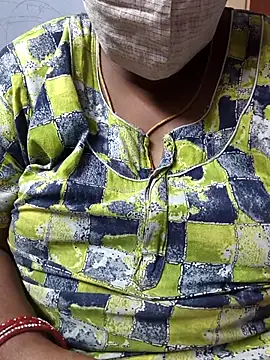 TAMIL ELAKKIYA online show from 11/21/25, 08:13