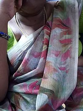 TAMIL ELAKKIYA online show from 12/19/25, 08:06