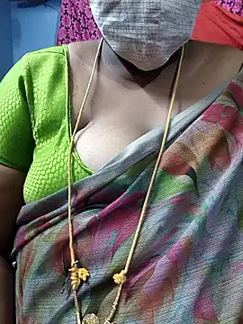 TAMIL ELAKKIYA online show from 11/20/25, 08:37