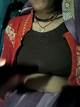 Snapshot of Cutyam chatting on 11/15/25, 08:46 Cutyam online show from 11/15/25, 08:46