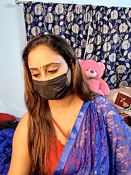 Snapshot of Cute-lusi chatting on 11/25/25, 07:14 Cute-lusi online show from 11/25/25, 07:14