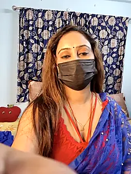 Snapshot of Cute-lusi chatting on 11/06/25, 07:29 Cute-lusi online show from 11/06/25, 07:29