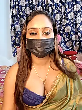 Snapshot of Cute-lusi chatting on 12/22/25, 11:54 Cute-lusi online show from 12/22/25, 11:54