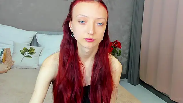 Snapshot of Daria_J chatting on 10/15/25, 04:22 Daria J online show from 10/15/25, 04:22