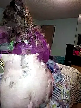 JuicyExxxperience online show from 11/25/25, 01:22