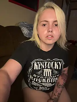 JuicyExxxperience online show from 04/04/26, 10:44