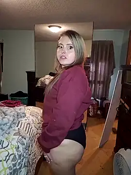 JuicyExxxperience online show from 11/18/25, 02:09