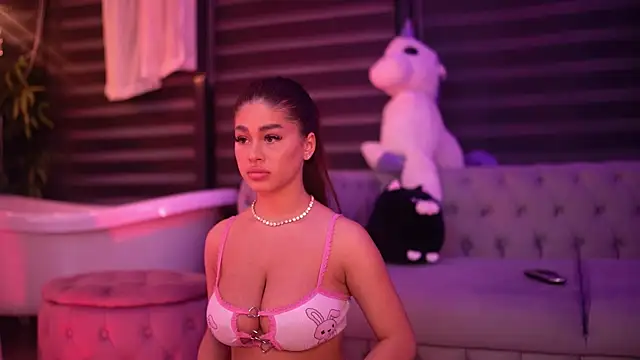 BellaNoirre online show from 11/30/25, 06:52