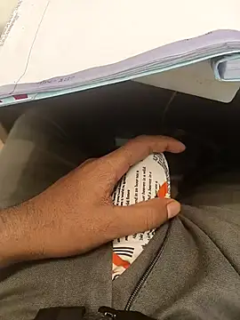 hotboy43339 online show from 10/29/25, 11:53