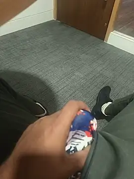 hotboy43339 online show from 06/20/26, 04:39