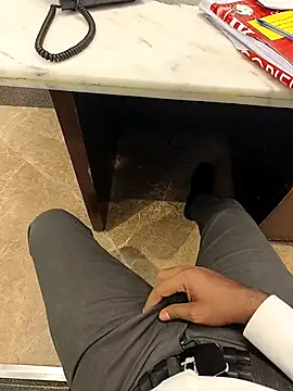 hotboy43339 online show from 10/16/25, 05:21