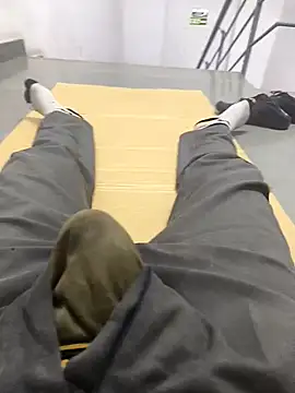 hotboy43339 online show from 11/06/25, 05:17