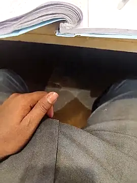 hotboy43339 online show from 01/07/26, 02:49