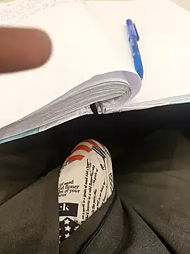 hotboy43339 online show from 10/28/25, 09:41