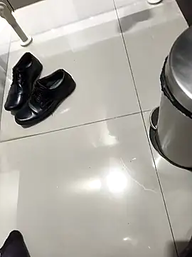 hotboy43339 online show from 10/19/25, 01:30