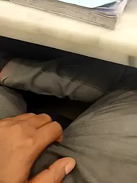 hotboy43339 online show from 02/20/26, 09:00