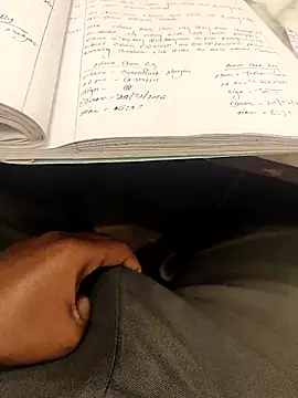 hotboy43339 online show from 03/10/26, 04:27