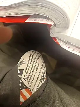 hotboy43339 online show from 10/08/25, 09:00