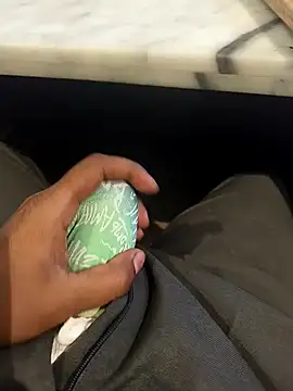 hotboy43339 online show from 02/22/26, 02:25